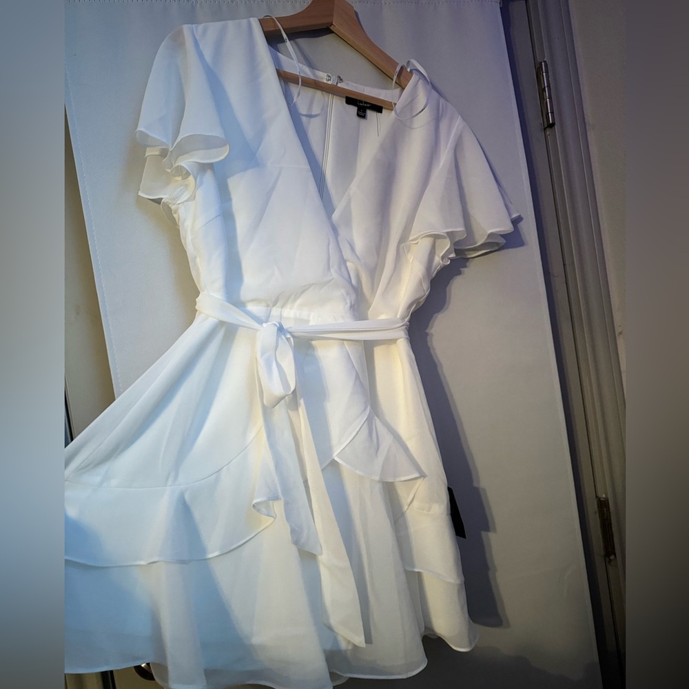 Lulus white chiffon tulip style dress